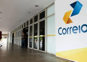 Empresa de Correios e Telégrafos, serviço postal